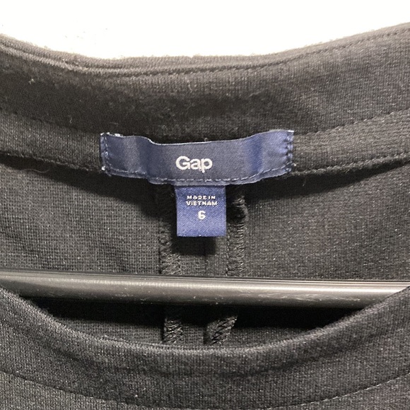 GAP Dress - Picture 5 of 11